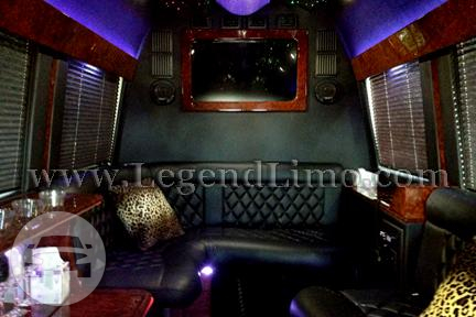 Party Bus - Benz
Party Limo Bus /
Los Angeles, CA

 / Hourly $0.00
