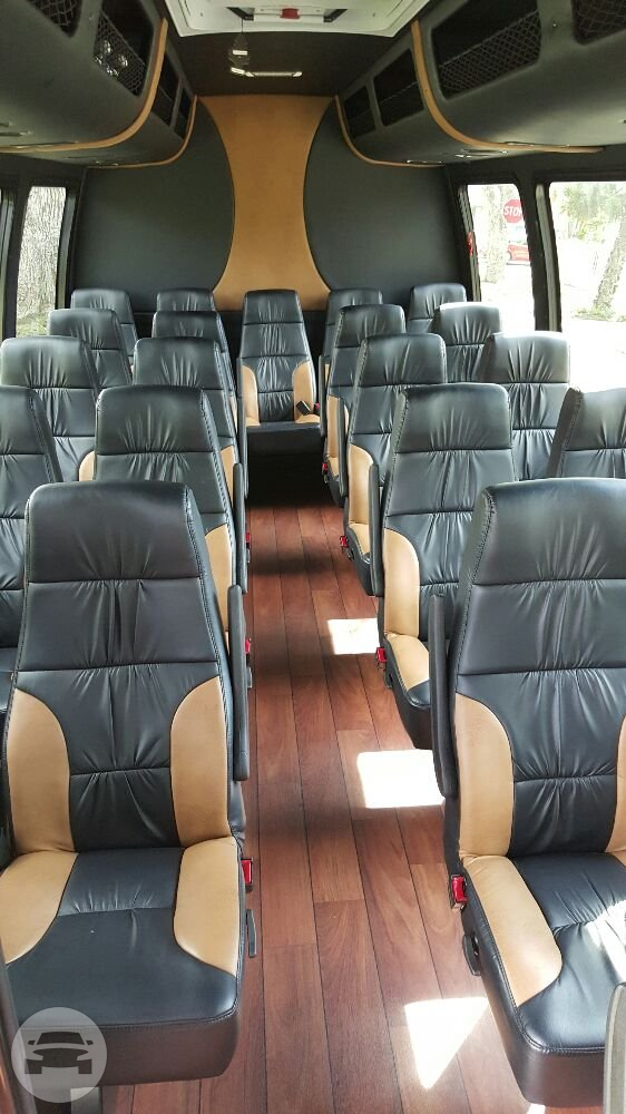 24 Passenger Luxury Shuttle
Coach Bus /
Los Angeles, CA

 / Hourly $0.00
