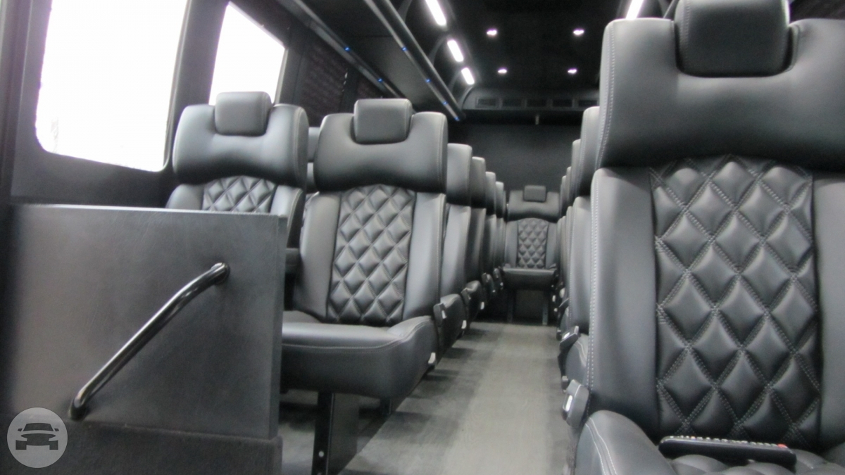 2016 Executive Luxury Shuttle 27 passenger
Coach Bus /
New York, NY

 / Hourly $0.00

