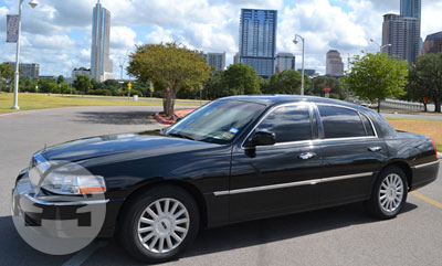 Luxury Lincoln Town Car Sedan
Sedan /
Austin, TX

 / Hourly $0.00
