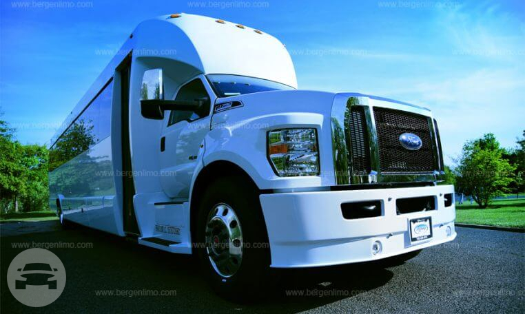 Ford F-750 Party Bus
Party Limo Bus /
Paterson, NJ

 / Hourly $0.00
