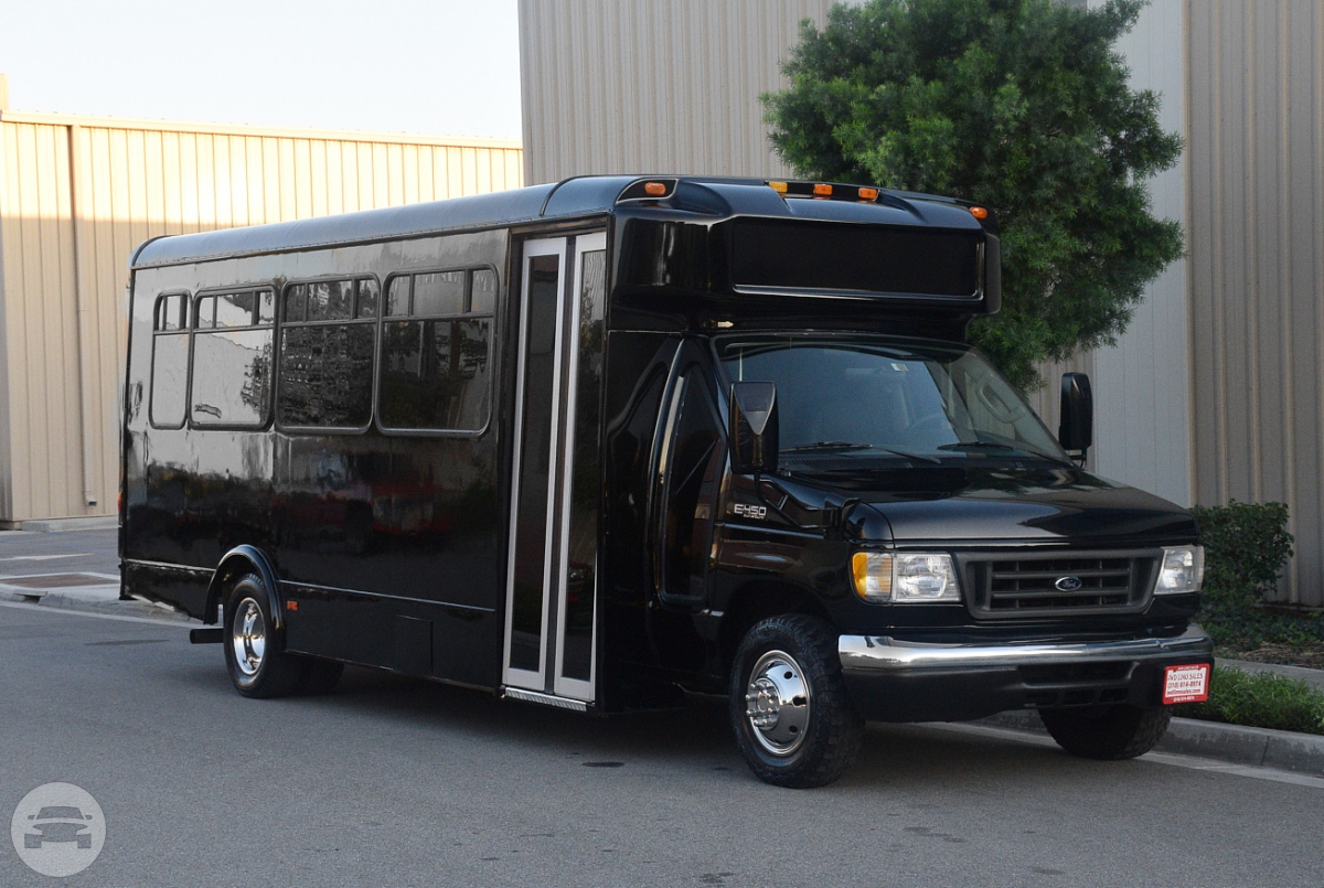 The Black Velvet Party Bus 20 Passengers
Party Limo Bus /
Dallas, TX

 / Hourly $0.00
