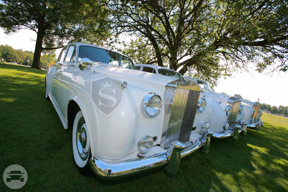 1960 Rolls Royce Silver Cloud II
Sedan /
Philadelphia, PA

 / Hourly $0.00
 / Hourly (Wedding) $175.00
