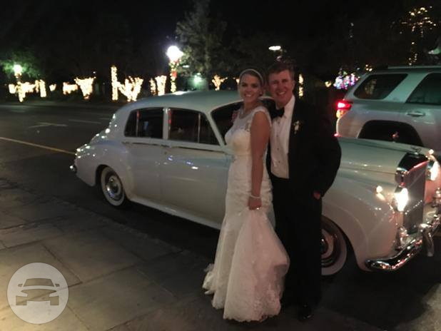 Vintage Luxury
Sedan /
Charleston, SC

 / Hourly $0.00
