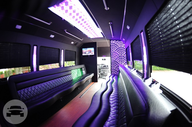 20 passenger Luxury Party Bus
Party Limo Bus /
Cleveland, OH

 / Hourly $100.00
