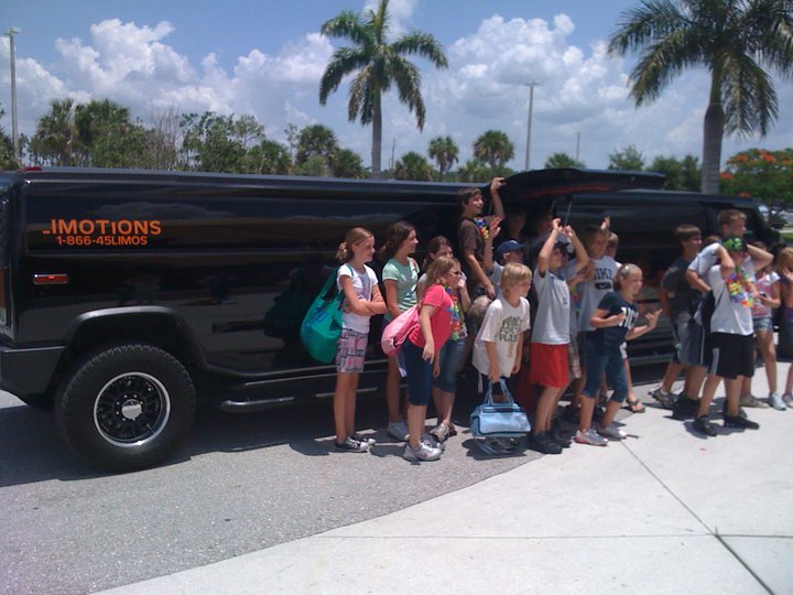Hummer H2 Stretch Limo
Hummer /
Miami Beach, FL

 / Hourly $0.00
