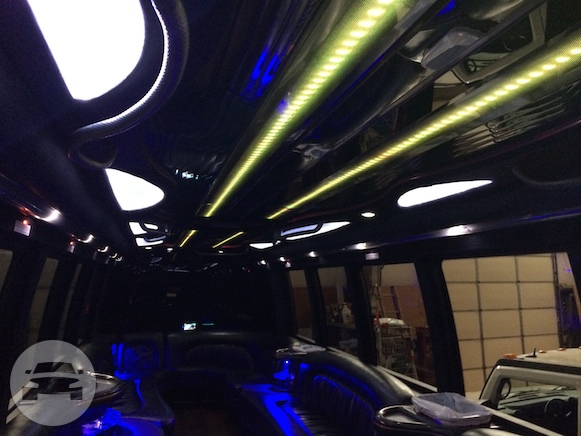 White Krystal Limo Bus
Party Limo Bus /
Denver, CO

 / Hourly $0.00
