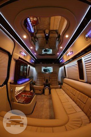 Ultra Luxury Limousine (8 Passengers)
Van /
Honolulu, HI

 / Hourly $0.00
