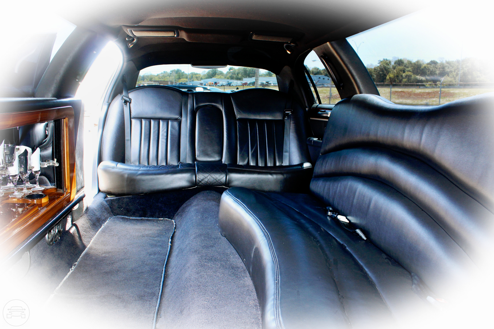 10 Passenger Lincoln Stretch Limousine - Gray
Limo /
Akron, OH

 / Hourly $0.00
