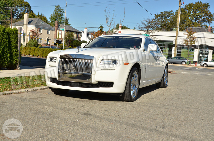 Rolls Royce Ghost Limousine
Limo /
Newark, NJ

 / Hourly $200.00
