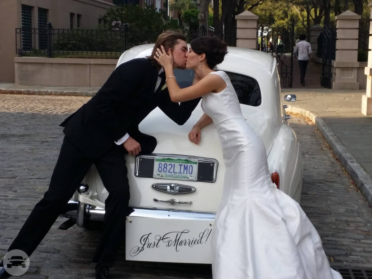 Vintage Luxury
Sedan /
Charleston, SC

 / Hourly $0.00
