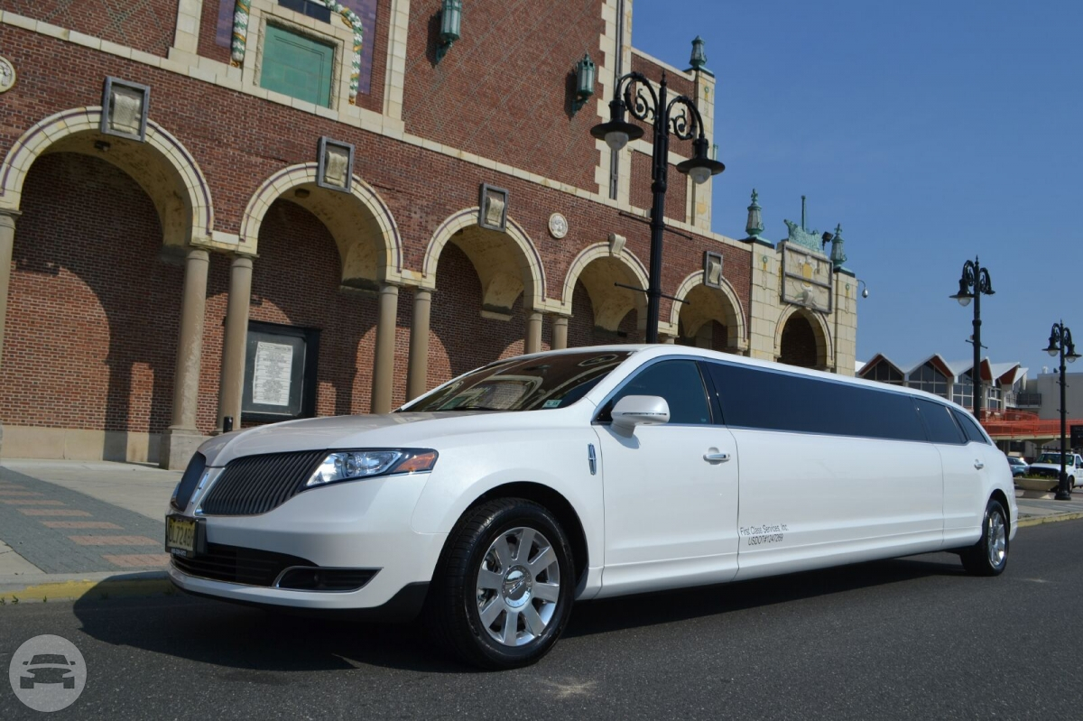 Lincoln MKT Stretch Limousine
Limo /
New York, NY

 / Hourly $80.00
