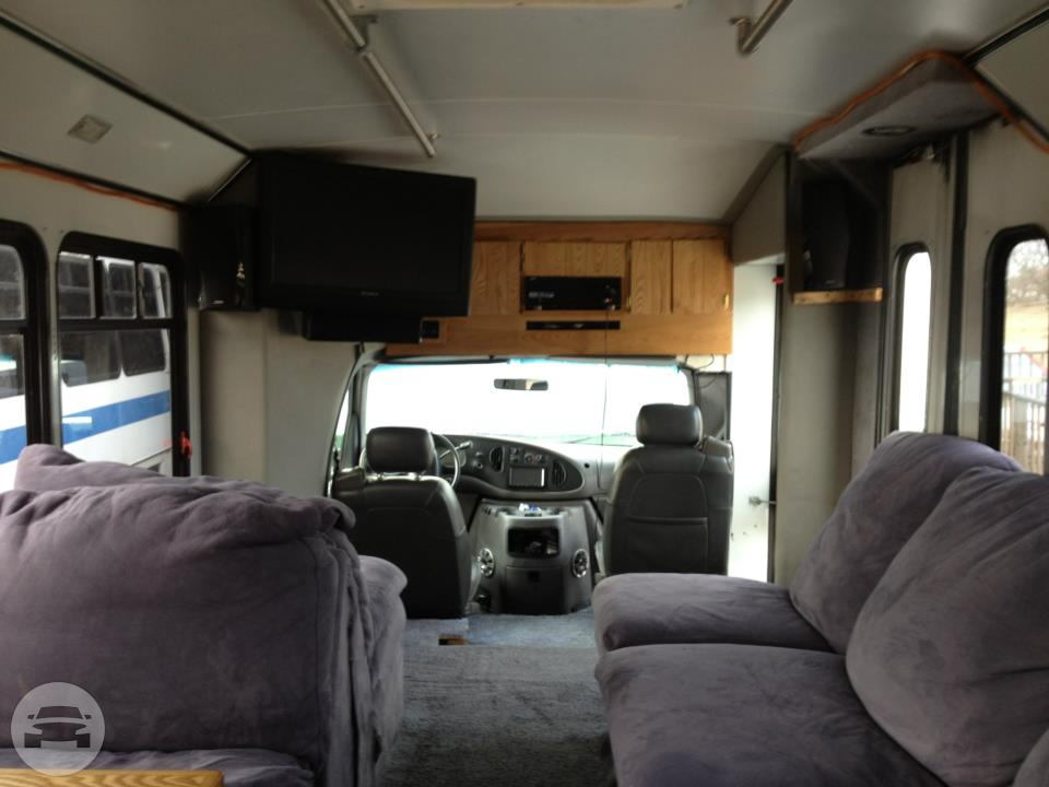 15 Passenger Luxury Bus
Coach Bus /
Madison, WI

 / Hourly $0.00
