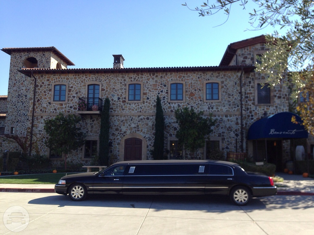 8-10 Pass Lincoln Town Car Stretch
Limo /
San Francisco, CA

 / Hourly $0.00
