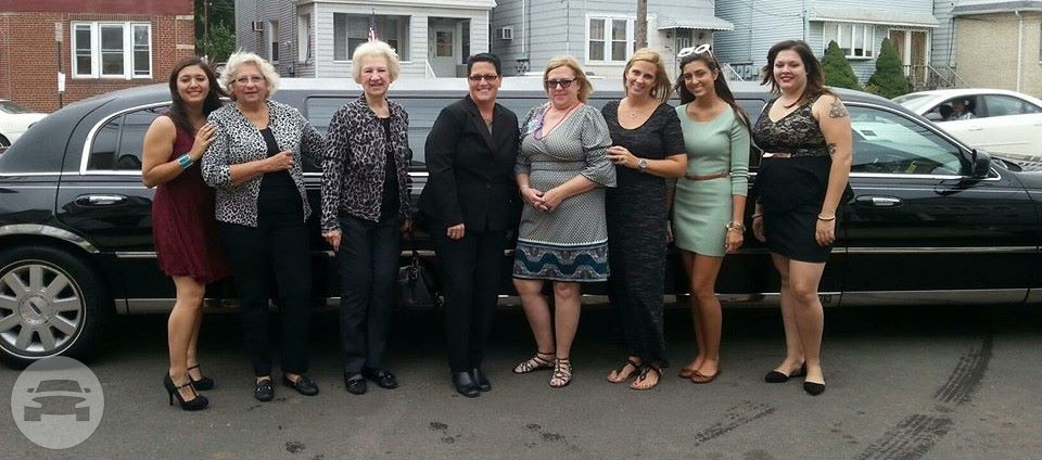 8-10 Passenger Lincoln Stretch Black Limo
Limo /
Jersey City, NJ

 / Hourly $0.00
