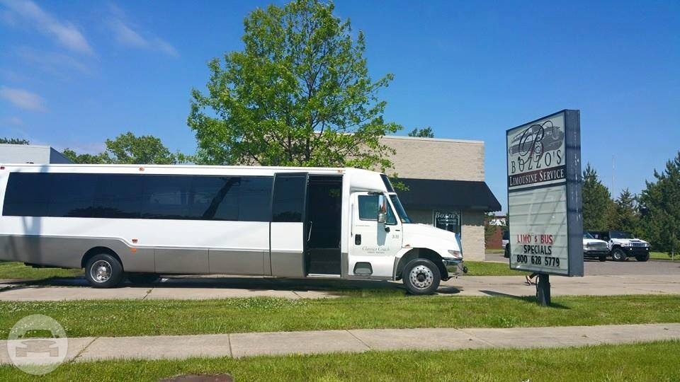 C6 Coach Bus
Coach Bus /
Detroit, MI

 / Hourly $0.00
