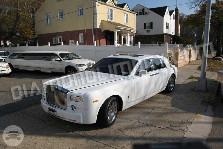 Rolls Royce Phantom
Sedan /
Newark, NJ

 / Hourly $333.00
 / Hourly $380.00
