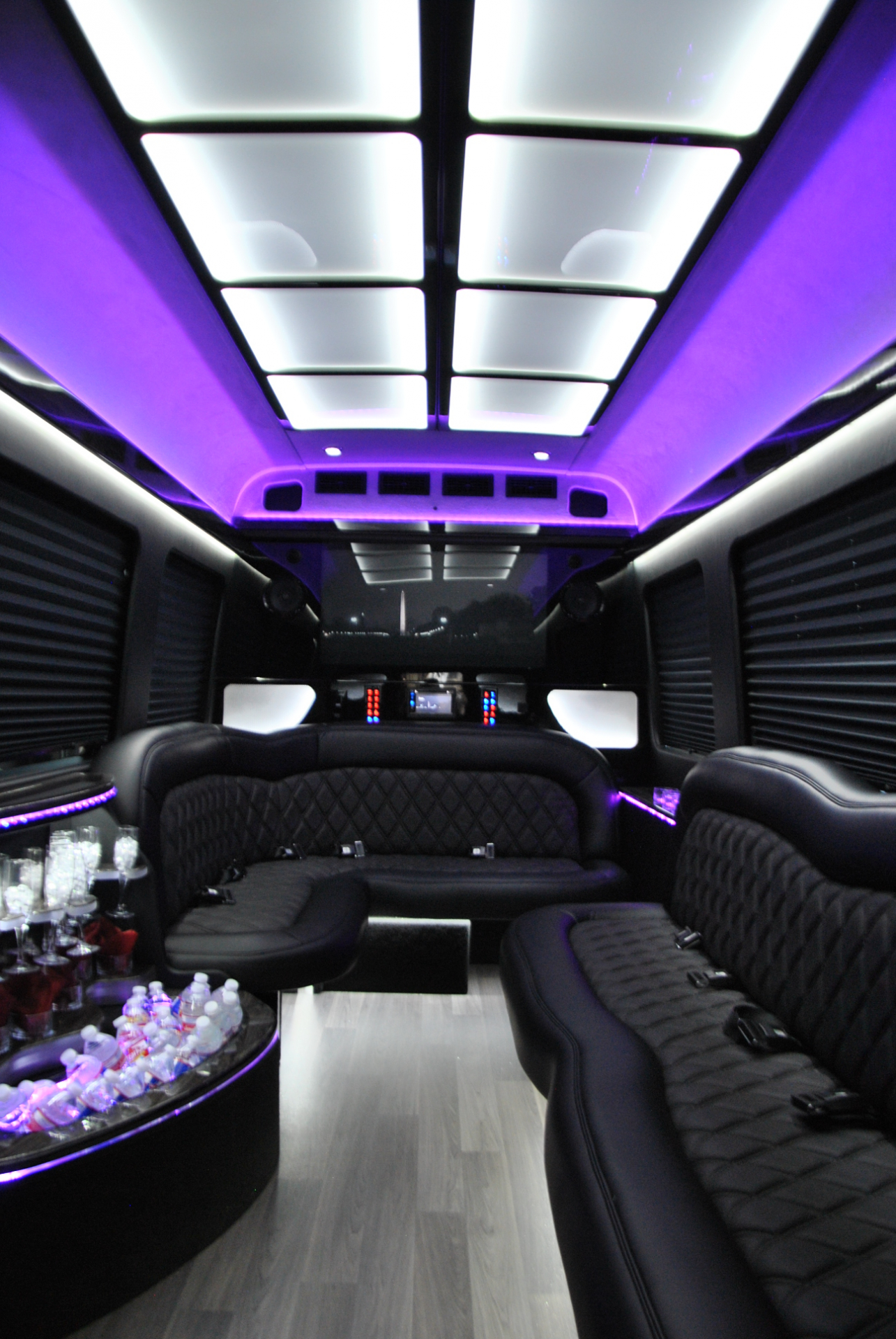Sprinter Limo
Limo /
Mandeville, LA

 / Hourly $125.00
 / Airport Transfer $225.00
