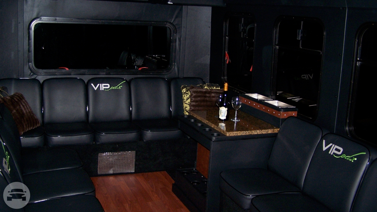 Party Bus 14 Passenger
Coach Bus /
Portland, OR

 / Hourly $0.00

