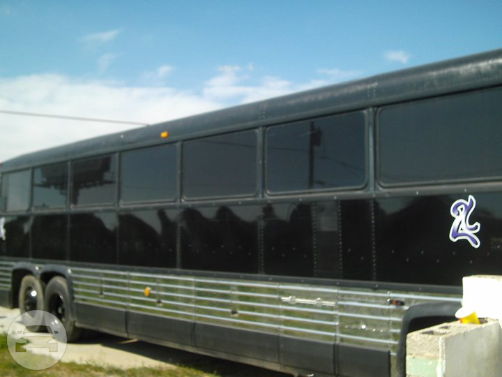 40 Passenger Jeerzy Bus
Party Limo Bus /
Phoenix, AZ

 / Hourly $205.00
