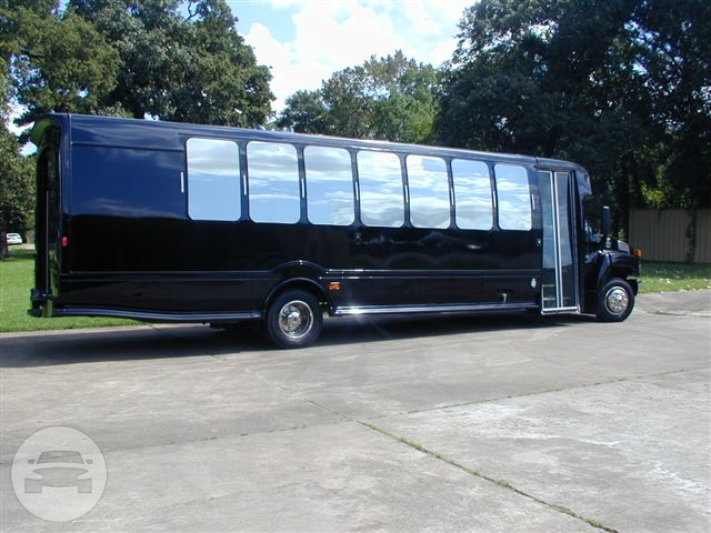 Land Yacht
Party Limo Bus /
Austin, TX

 / Hourly $0.00
