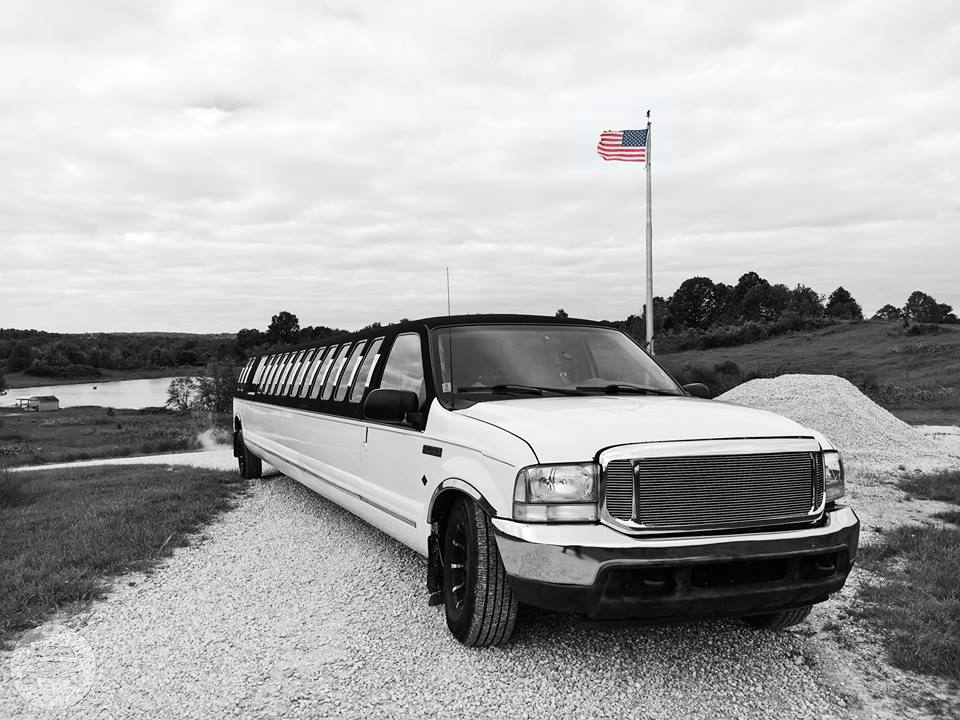 22 passenger Ford Excursion
Limo /
Jasper, IN

 / Hourly $0.00
