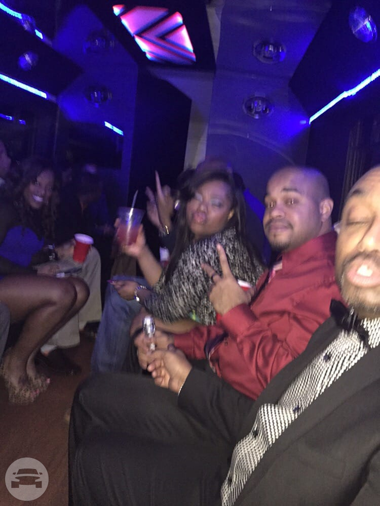 Party Bus
Party Limo Bus /
Addison, TX

 / Hourly $0.00
