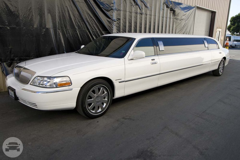 10 Passenger White Stretch Limousine
Limo /
San Francisco, CA

 / Hourly $0.00
