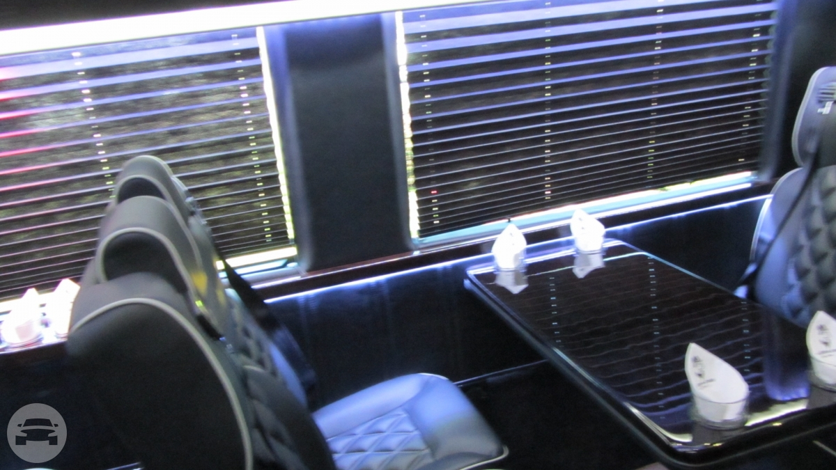 New Mercedes Luxury Sprinter 14 pass
Coach Bus /
New York, NY

 / Hourly $0.00
