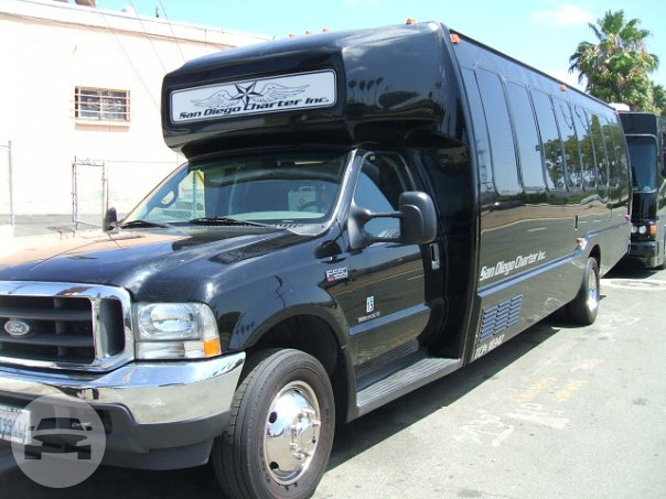 FORD LGE LIMO BUS (24, 38 & 46 Passenger)
Van /
San Diego, CA

 / Hourly $0.00
