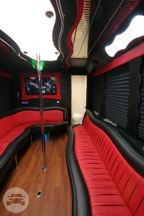 Party Bus Black (36 Passengers)
Party Limo Bus /
Los Angeles, CA

 / Hourly $0.00
