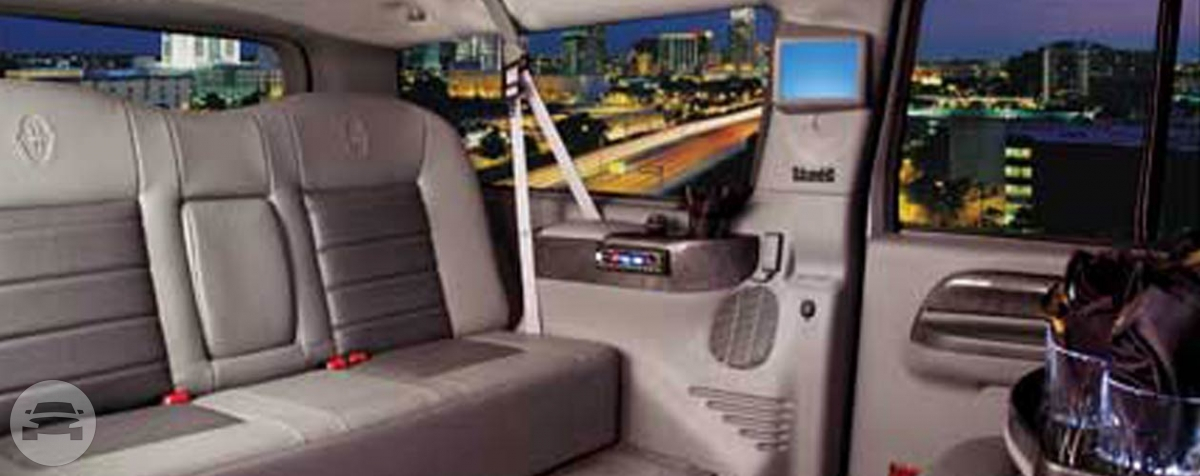 Ford Excursion Limo
Limo /
Charleston, SC

 / Hourly $0.00

