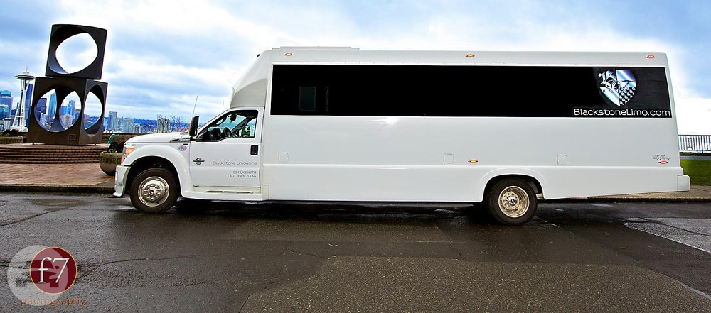 Land Yacht – Limousine Bus (28 passengers)
Party Limo Bus /
Seattle, WA

 / Hourly $0.00
