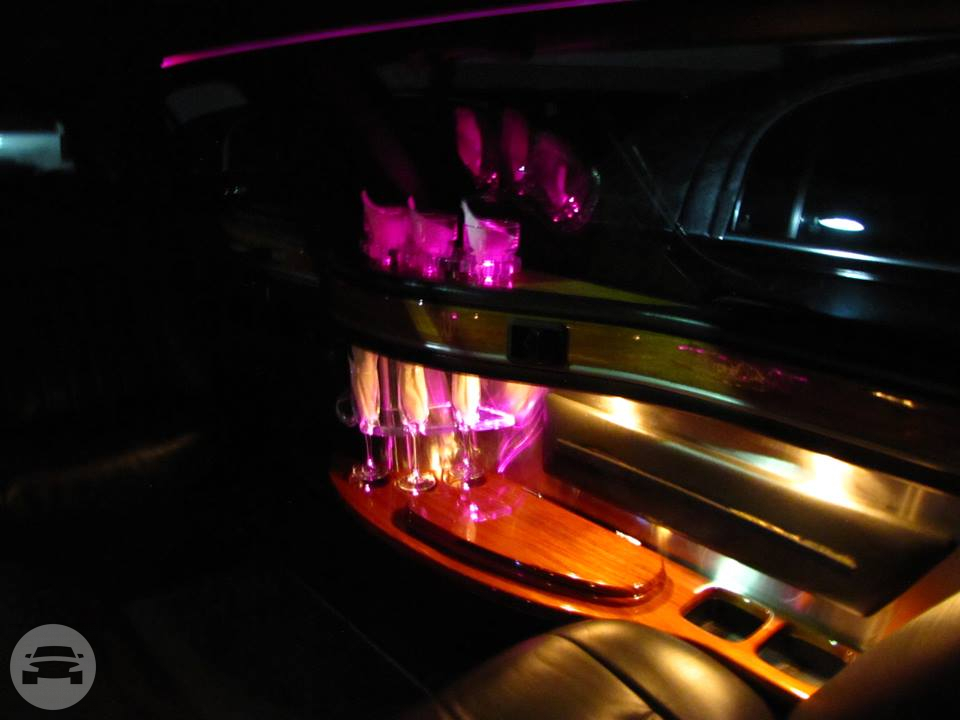 6 PASSENGER LINCOLN LIMOUSINE
Limo /
Los Angeles, CA

 / Hourly $75.00
