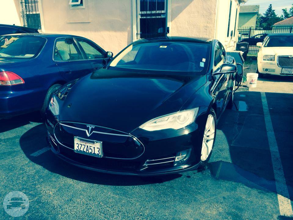 Tesla
Sedan /
Hayward, CA

 / Hourly $0.00

