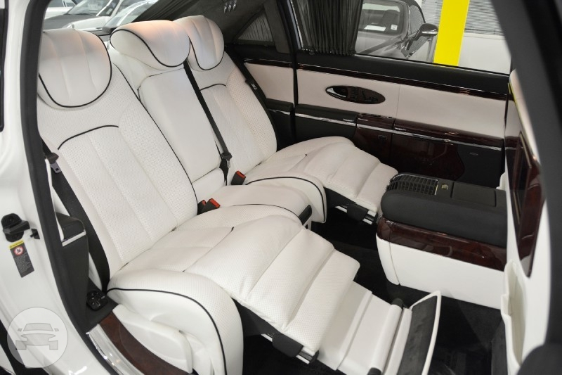 Maybach 62 Extended Wheelbase Limited Edition
Limo /
New York, NY

 / Hourly $0.00
