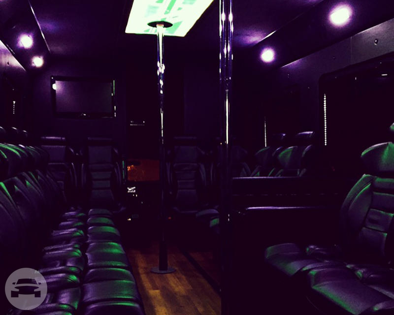 20 Passengers Limo Bus
Party Limo Bus /
Fort Myers, FL

 / Hourly $0.00
