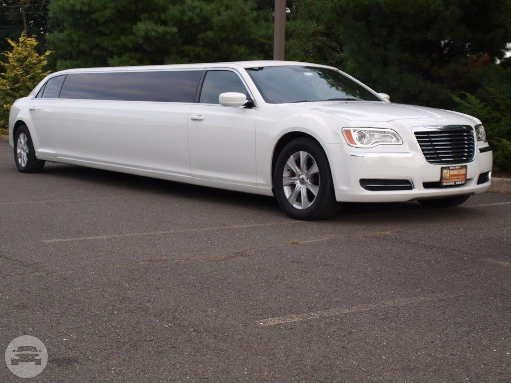 Chrysler Stretch Limo
Limo /
Cherry Hill, NJ

 / Hourly $0.00
