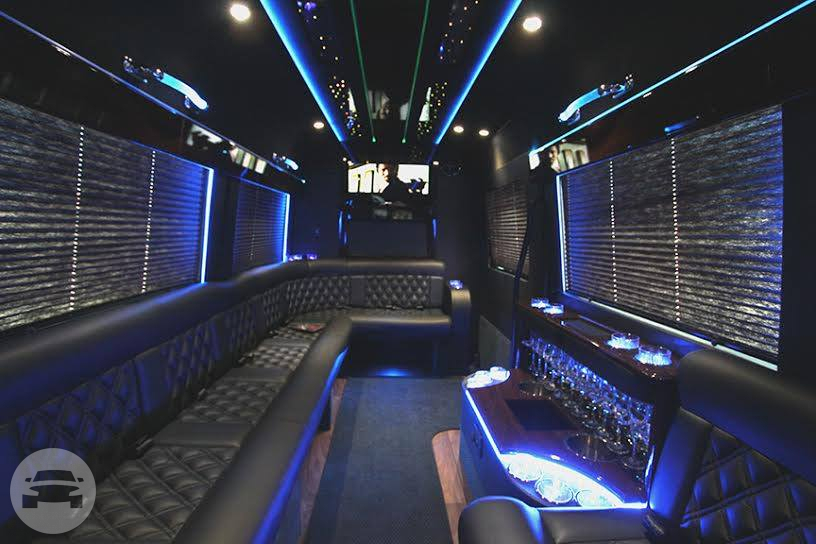 Mercedes Sprinter
Van /
Norfolk, VA

 / Hourly $0.00
