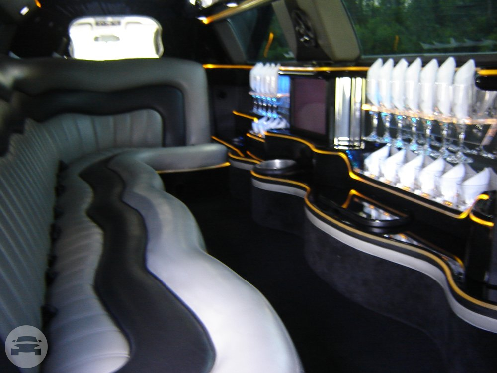 12 Passenger Limousine - Premium Chrysler 300 #70
Limo /
Akron, OH

 / Hourly $0.00
