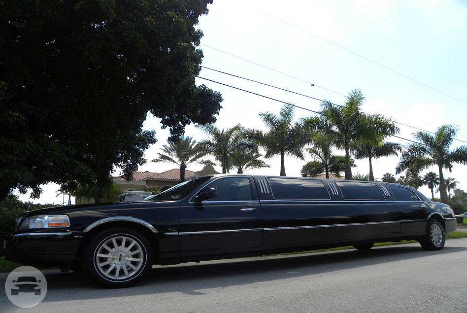 Black Stretch Limousine
Limo /
Hialeah, FL

 / Hourly $0.00
