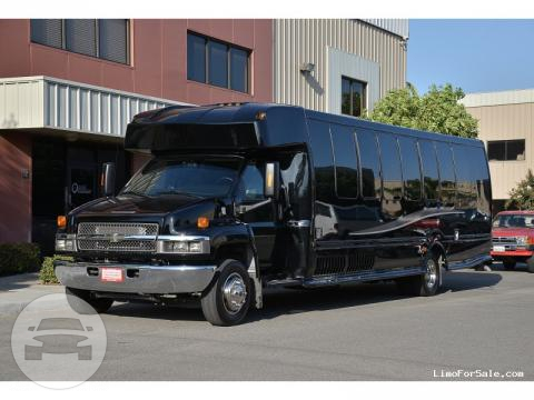 33 Pass Chevrolet Kodiak C5500 Shuttle Bus
Coach Bus /
Bellevue, WA

 / Hourly $0.00

