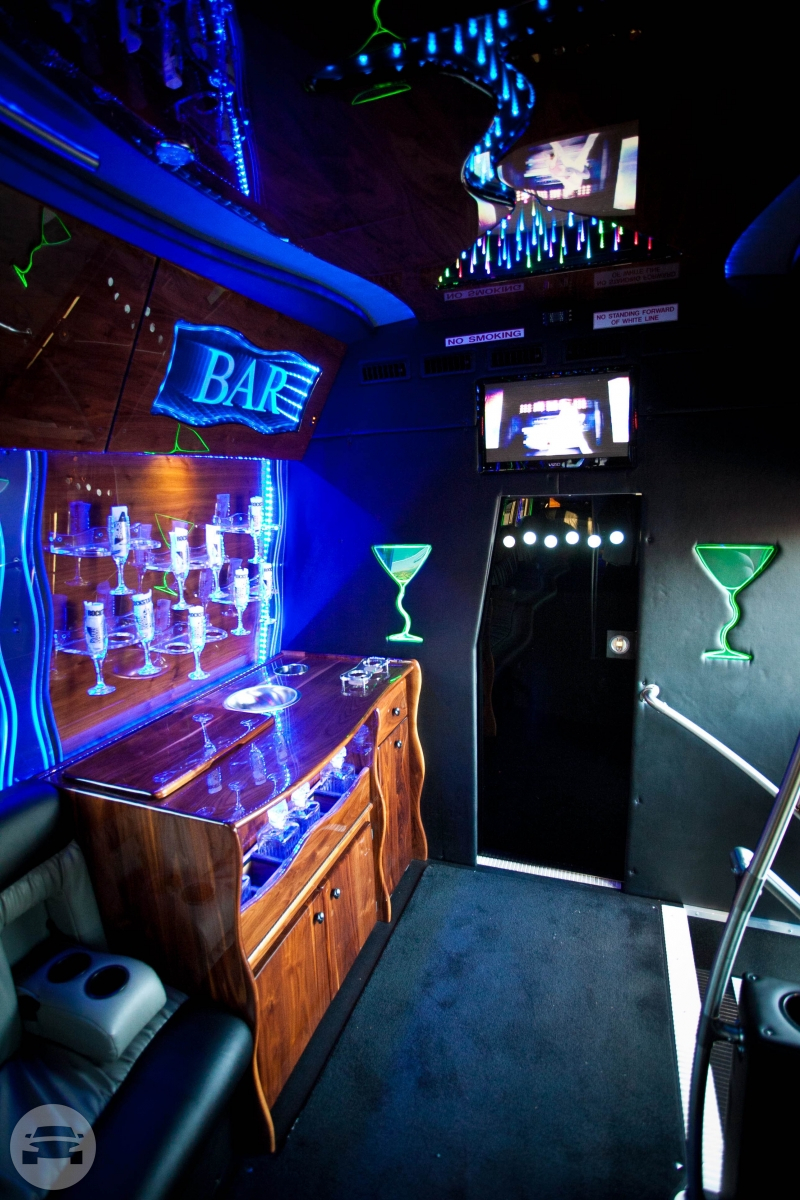 PARTY BUSES
Party Limo Bus /
Boston, MA

 / Hourly $0.00
