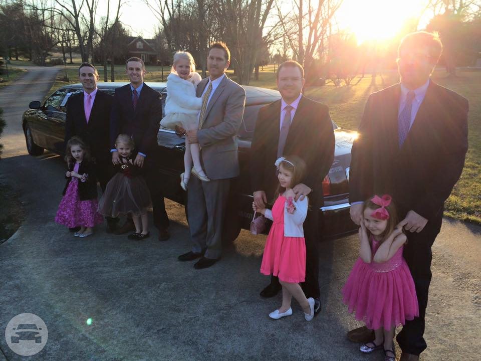 8 Passenger Executive Lincoln Town Car Stretch
Limo /
Lexington, KY

 / Hourly $0.00
