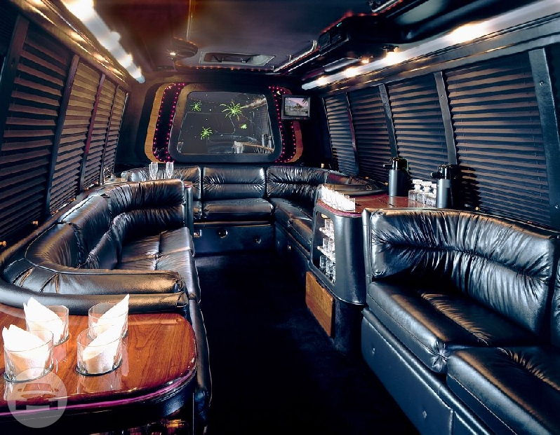 Party Bus Limousine
Party Limo Bus /
Sonoma, CA 95476

 / Hourly $149.95
