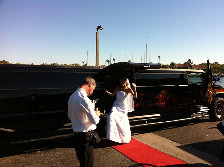Hummer H2 Stretch Limo
Hummer /
Cape Coral, FL

 / Hourly $0.00
