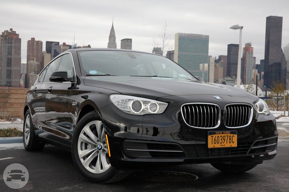 BMW Luxury Sedan
Sedan /
New York, NY

 / Hourly $0.00
