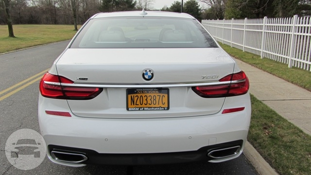 2016 BMW 750 XM i Long Door VIP
Sedan /
New York, NY

 / Hourly $0.00
