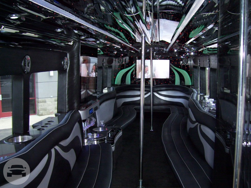 30 PASSENGER LUXURY LINER – 801
Party Limo Bus /
Depew, NY

 / Hourly $0.00

