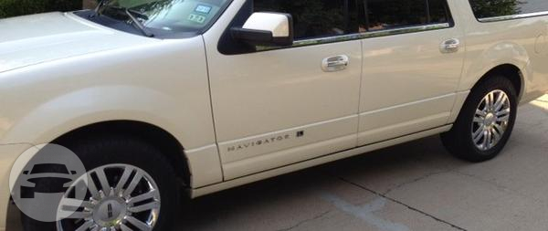 LINCOLN NAVIGATOR XL SUV
SUV /
Dallas, TX

 / Hourly $0.00
